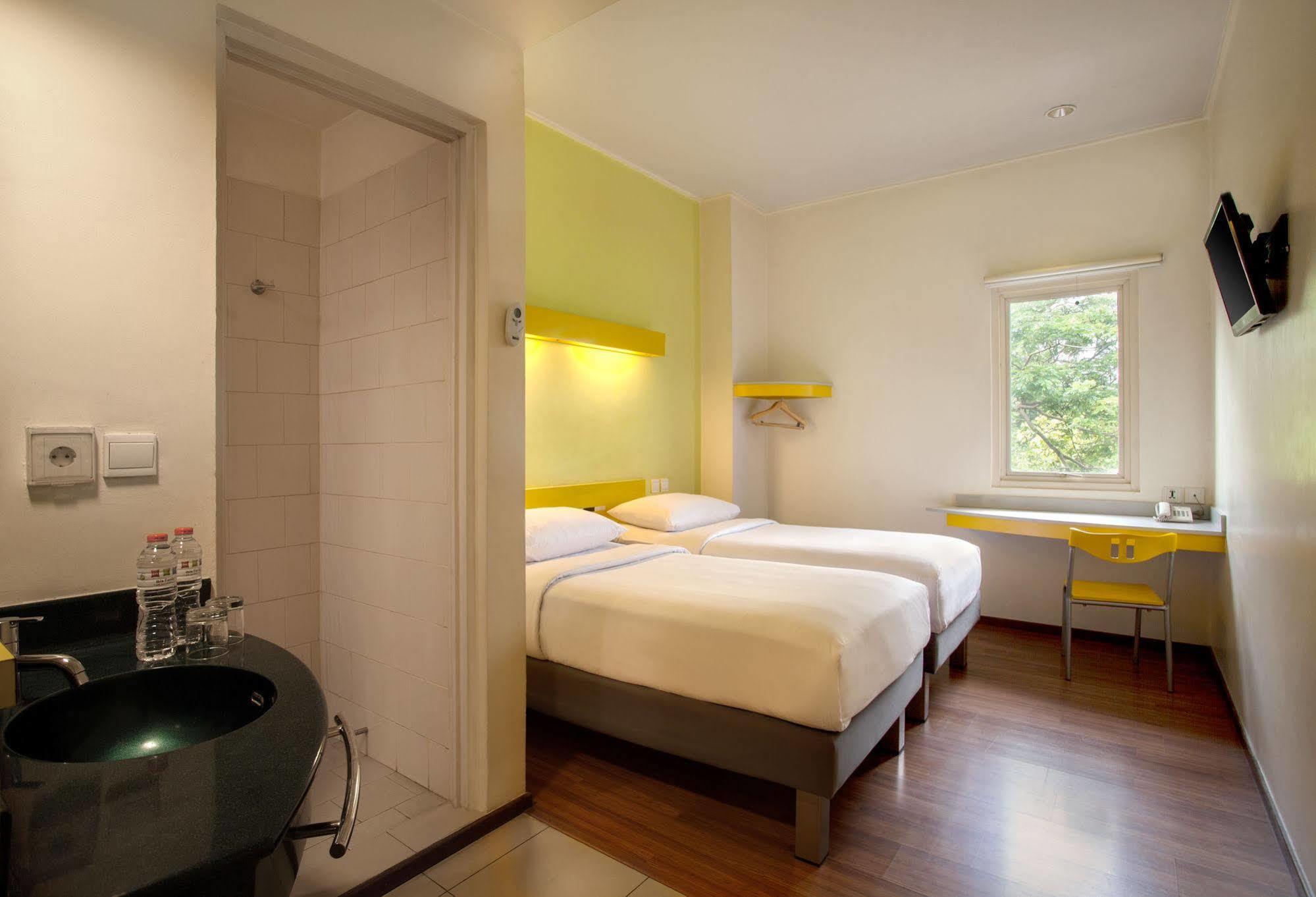 Ibis Budget Jakarta Cikini Zewnętrze zdjęcie
