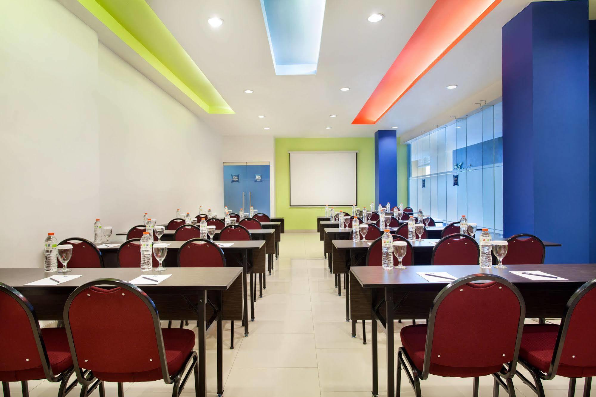 Ibis Budget Jakarta Cikini Zewnętrze zdjęcie